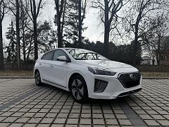 Hyundai Ioniq 1.6 GDI HYBRID Creative - fotografie inzerátu