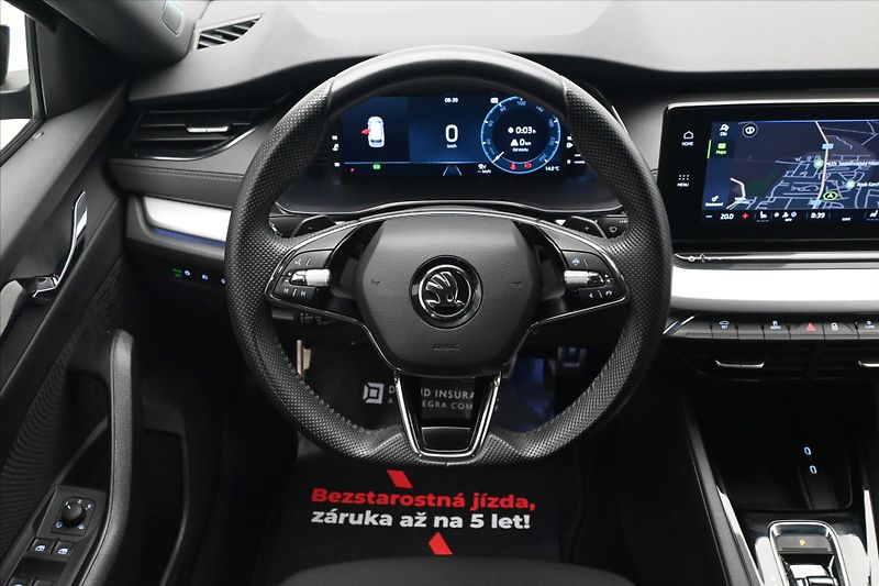 Škoda Octavia 2,0 TDI 110 kW DSG Sportline Z - fotka 18 z 30