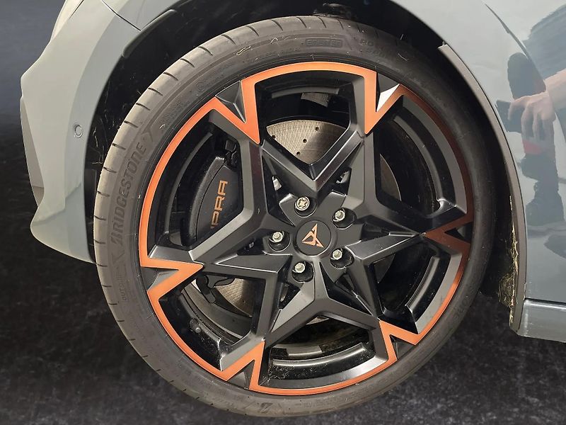 Cupra Leon (2026) VZ 245kW Immersive Matrix Taž - fotka 6 z 15