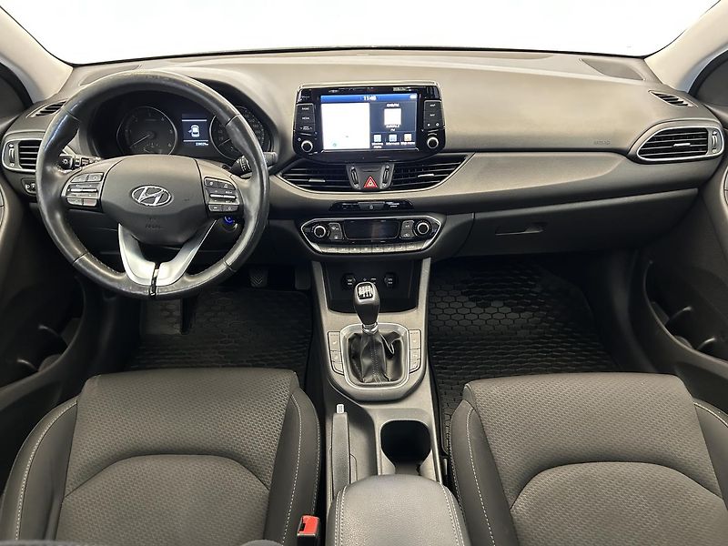 Hyundai i30 1.6 CRDI Style - fotka 5 z 24