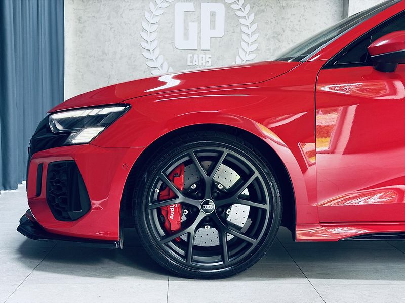 Audi RS 3 (2022) TFSI*SPORTBACK*CERAMIC*CARBON - fotka 14 z 40