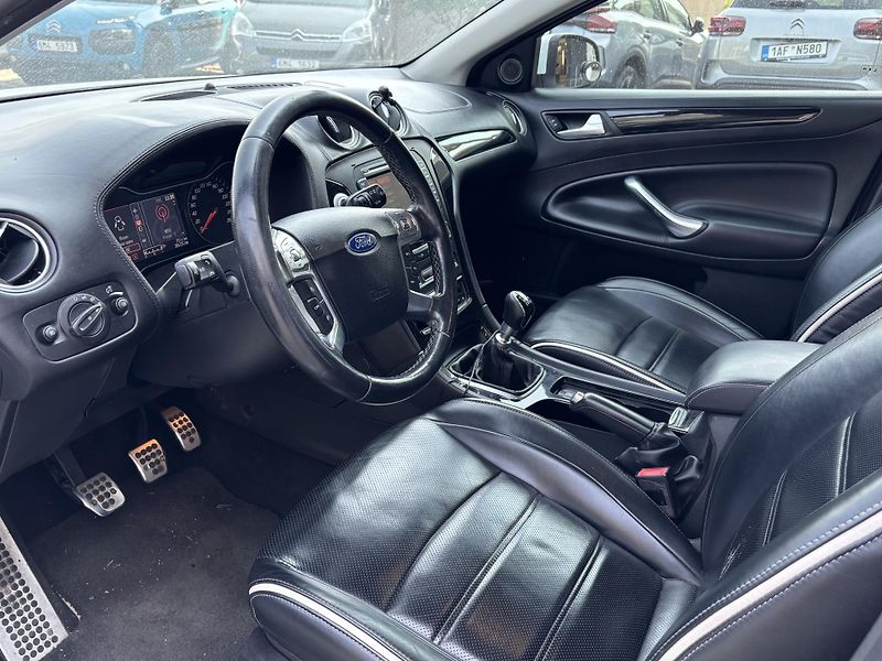 Ford Mondeo 2,2 TDCi - fotka 6 z 10