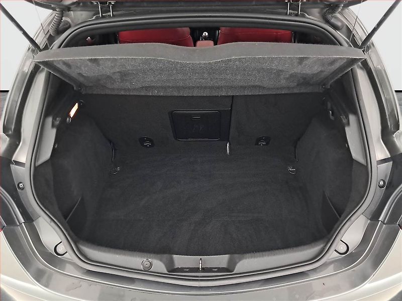 Alfa Romeo Giulietta (2010) 1.4 T MultiAir, Serv.kniha - fotka 13 z 19