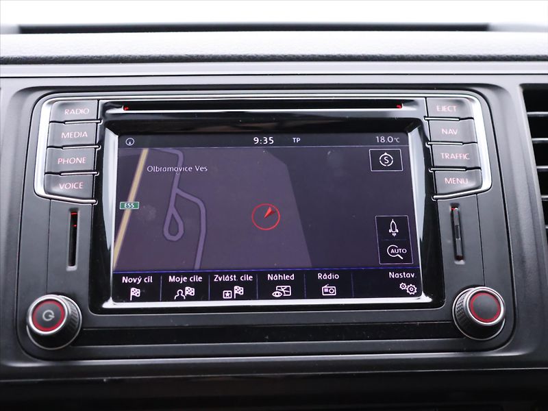Volkswagen Caravelle 2,0 TDI 150kW DSG Comfort 8Mís - fotka 20 z 31