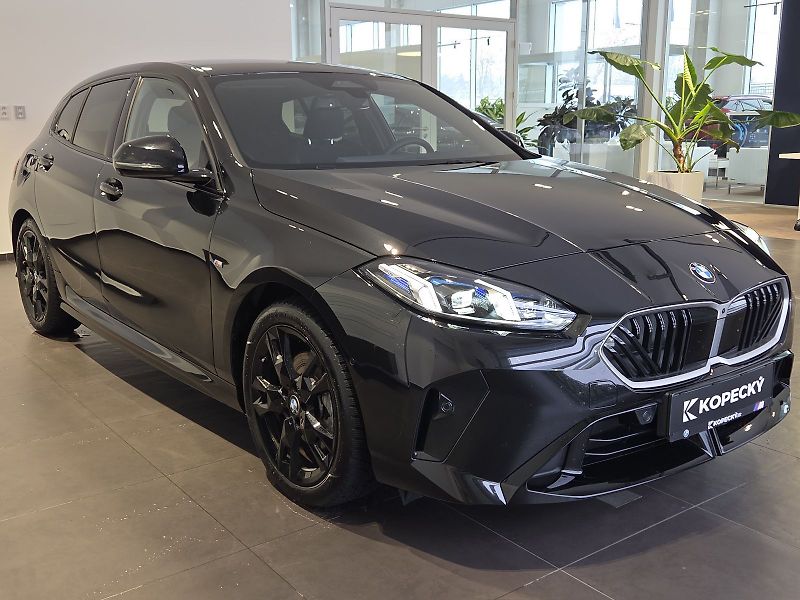 BMW Řada 1 (2025) 120d sDrive M Sport - fotka 8 z 16