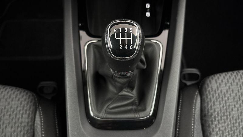 Škoda Octavia 2.0 TDI Style Combi - fotka 23 z 28