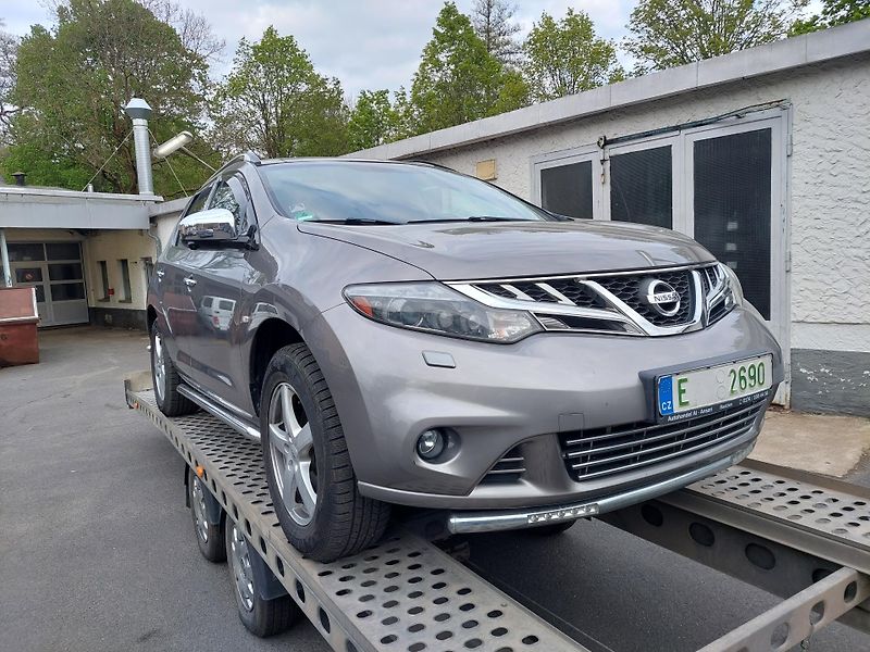 Nissan Murano (2011) II. Tekna dCi 190 4x4 - fotka 32 z 40