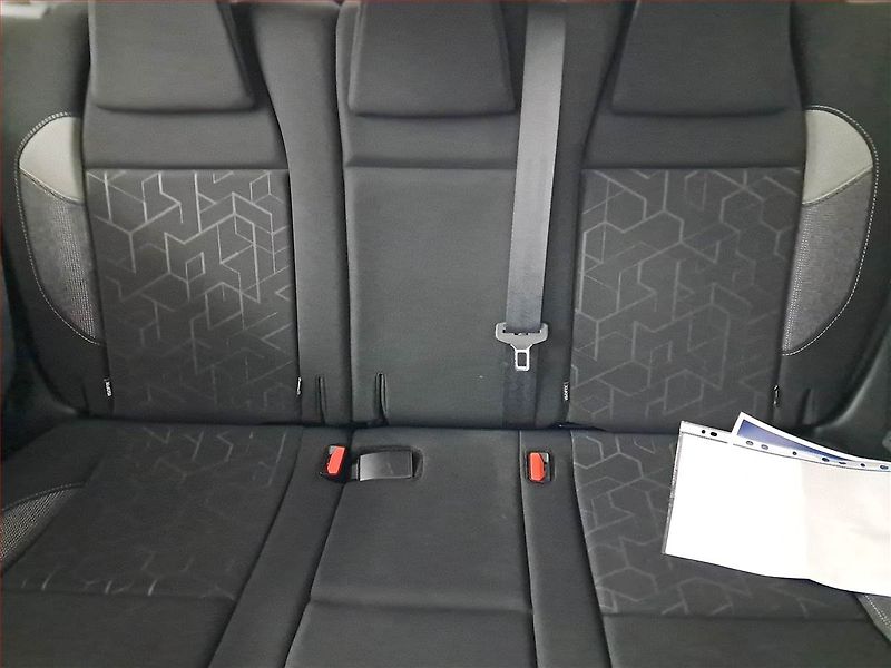 Peugeot 2008 (2019) 1.2 PureTech, Serv.kniha - fotka 10 z 19