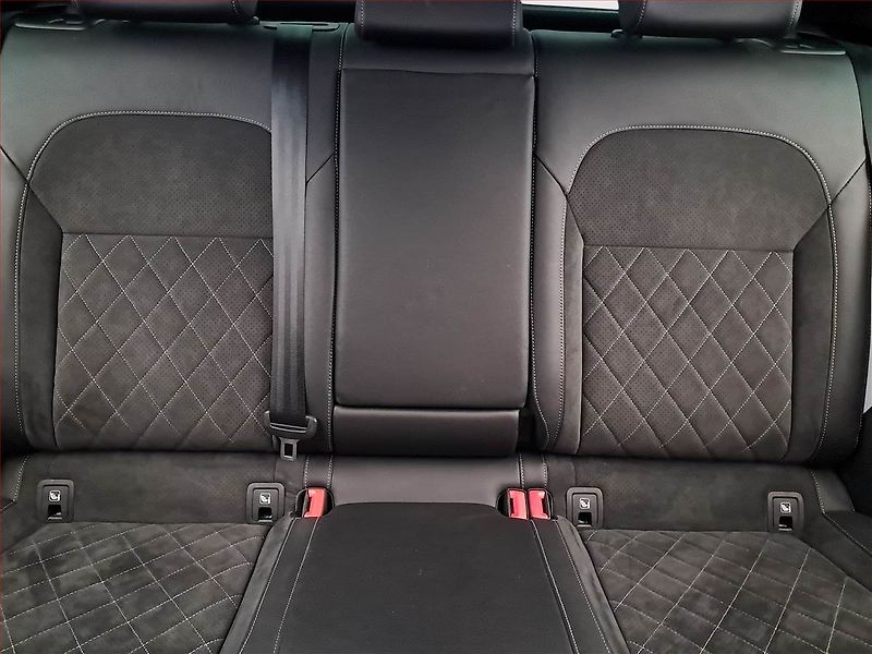 Škoda Superb (2022) Sportline 2.0 TDI - fotka 10 z 24