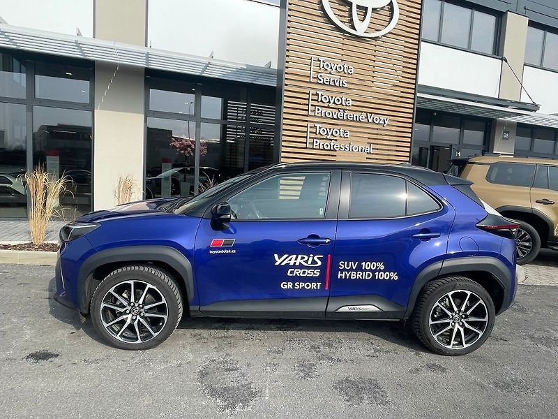 Toyota Yaris Cross GR s VIP - fotka 6 z 31