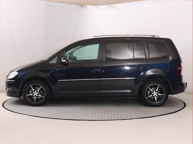 Volkswagen Touran (2008) 2.0 TDI, Tempomat - fotka 3 z 17
