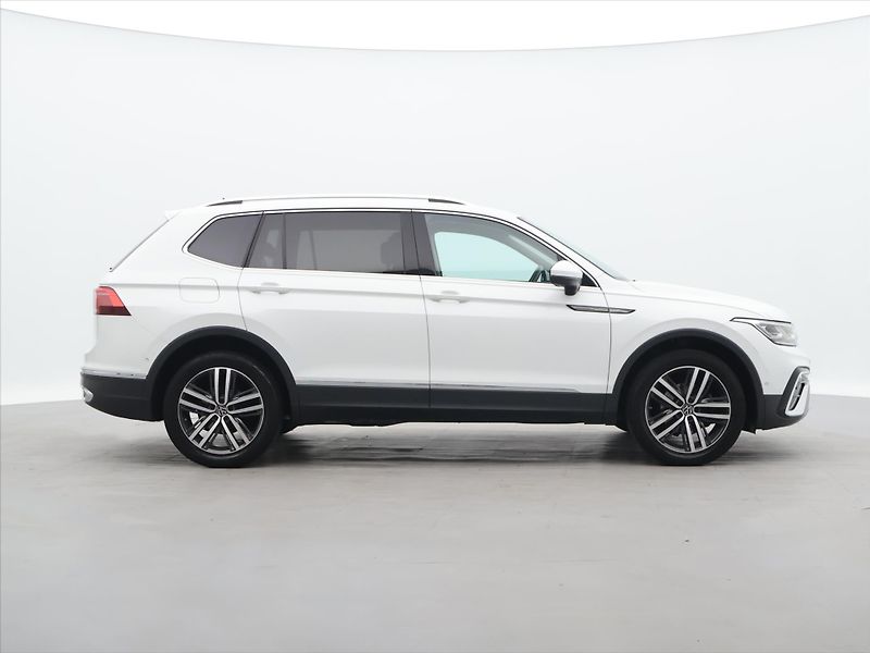 Volkswagen Tiguan Allspace 2,0 TDI - fotka 8 z 31
