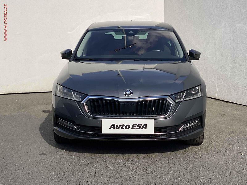 Škoda Octavia (2023) 2.0 TDi, ČR, Style, DSG - fotka 2 z 18