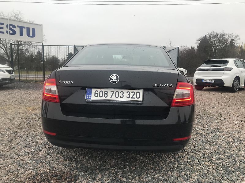 Škoda Octavia 1.6 TDI 85 KW,TEMPOMAT,KLIMA - fotka 6 z 14