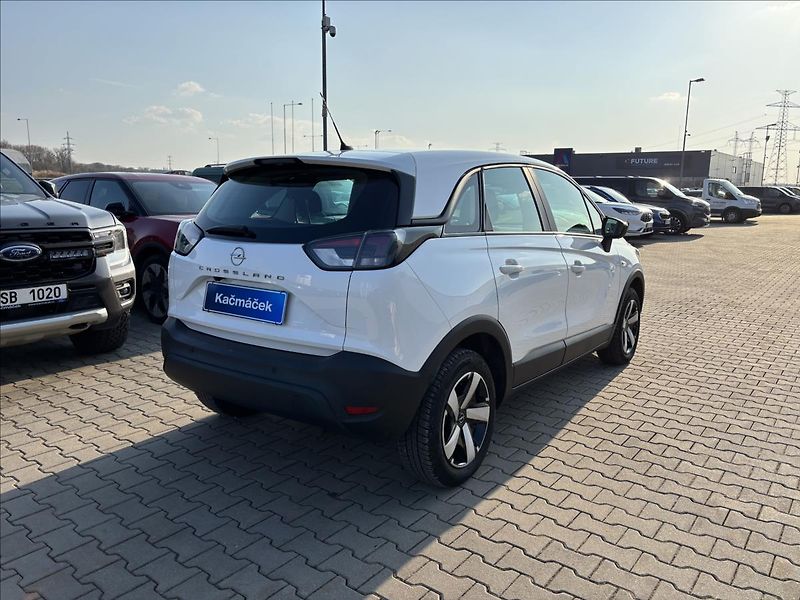 Opel Crossland 1,2 EDITION F 12 XHT 96kW AUT - fotka 4 z 26