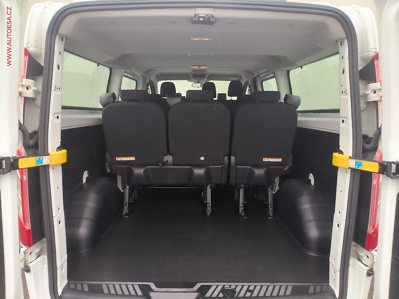 Ford Transit Custom (2021) 2.0TDCi L2H1 9míst, TREND, AC - fotka 7 z 19