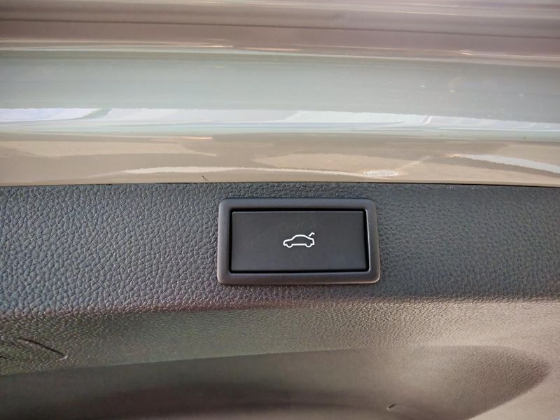 Škoda Karoq (2026) Classic 1.5 TSI DSG - fotka 17 z 20