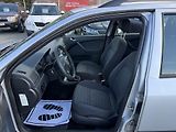 Škoda Octavia 1.6i TOUR - náhled 8