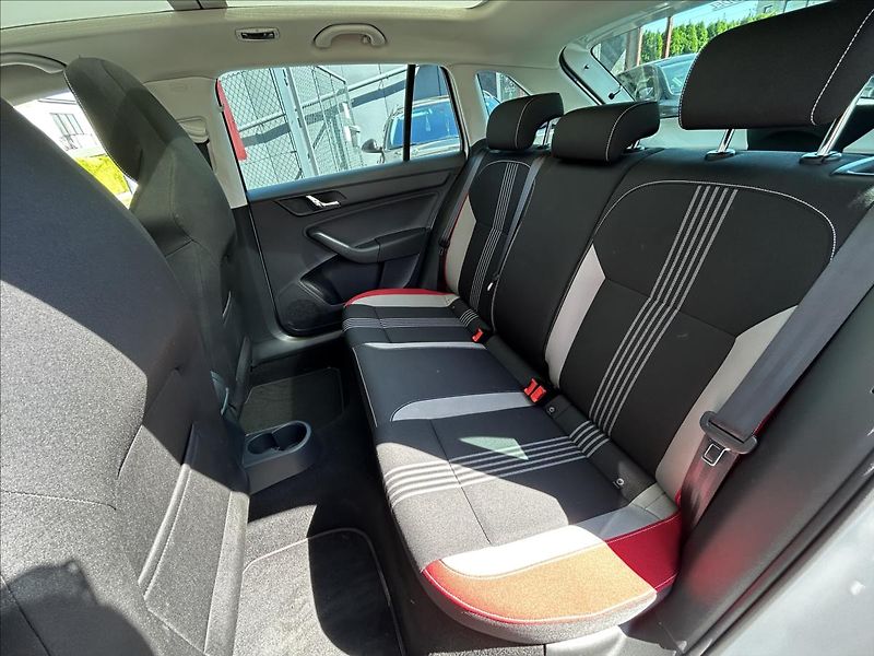 Škoda Rapid 1,2 TSi 81kW Monte Carlo, ALU - fotka 37 z 50