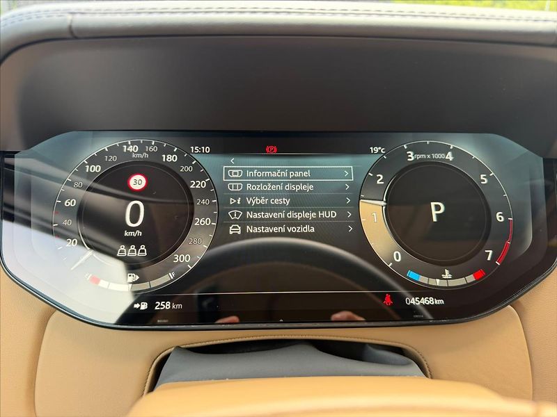 Land Rover Range Rover 4,4 P530 Autobiography LWB DPH - fotka 18 z 62