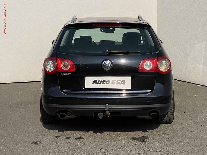 Volkswagen Passat (2006) 3.2FSi 4x4, DSG - fotka 5 z 16
