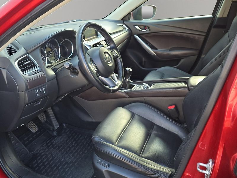Mazda 6 (2015) 2,2 SkyActive-D 129 kW, NAVI, - fotka 24 z 30