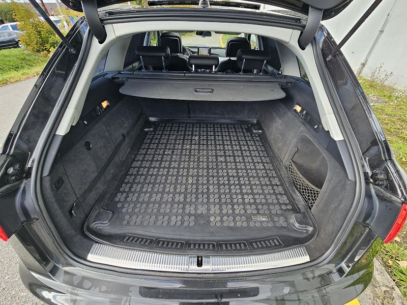 Audi A6 Avant (2012) 3.0TDI ŠIBR AUTOMAT 4X4 - fotka 19 z 20