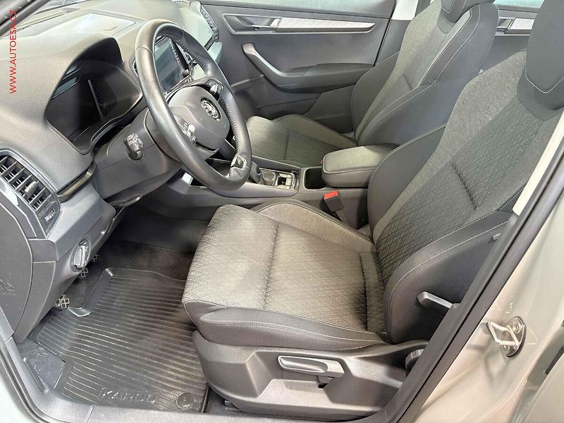 Škoda Karoq (2022) 1.5 TSi, 1.maj,ČR, Style - fotka 9 z 17