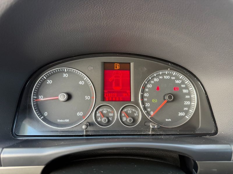 Volkswagen Touran (2009) 1.9TDI 77kW *Tažné*ALU*Servis* - fotka 13 z 21