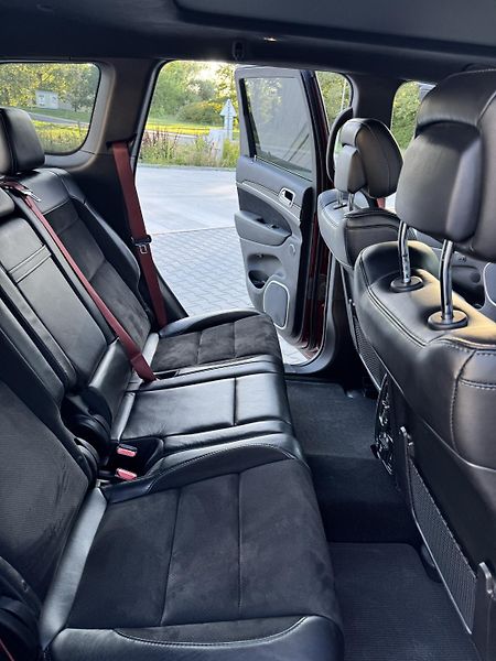 Jeep Grand Cherokee (2020) - fotka 13 z 20