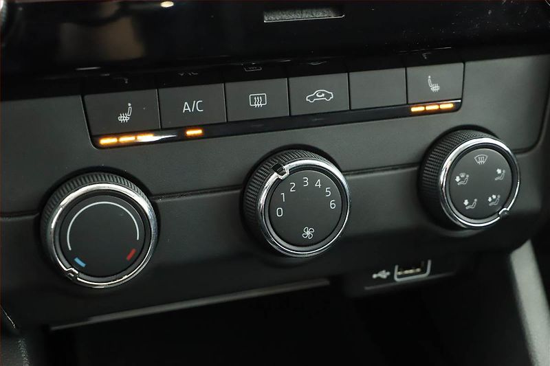 Škoda Octavia (2018) 1.4 TSI, ČR,1.maj, Tempomat - fotka 10 z 14