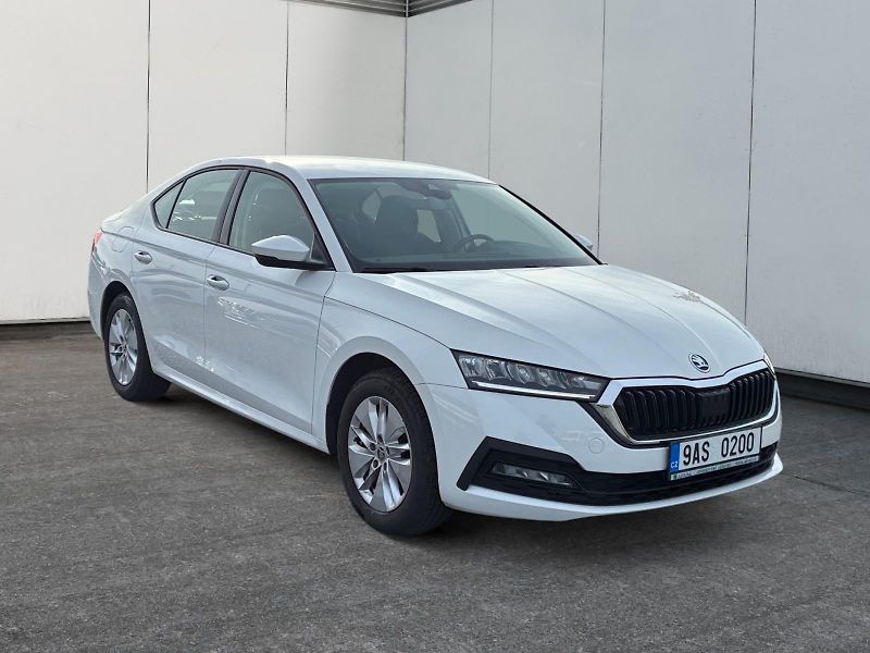 Škoda Octavia (2023) AMBITION 2.0TDI 110kW CZ DPH - fotka 2 z 11