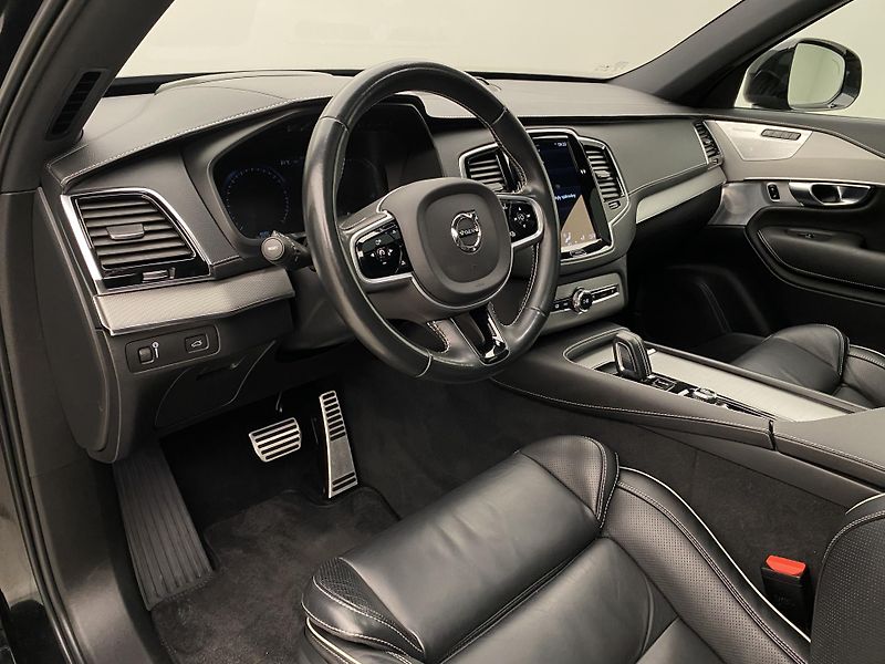 Volvo XC90 B5 AWD R-DESIGN AUT 7míst - fotka 4 z 52