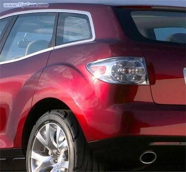 Koncept MX Crossport naznačuje tvary nového SUV CX - 7.