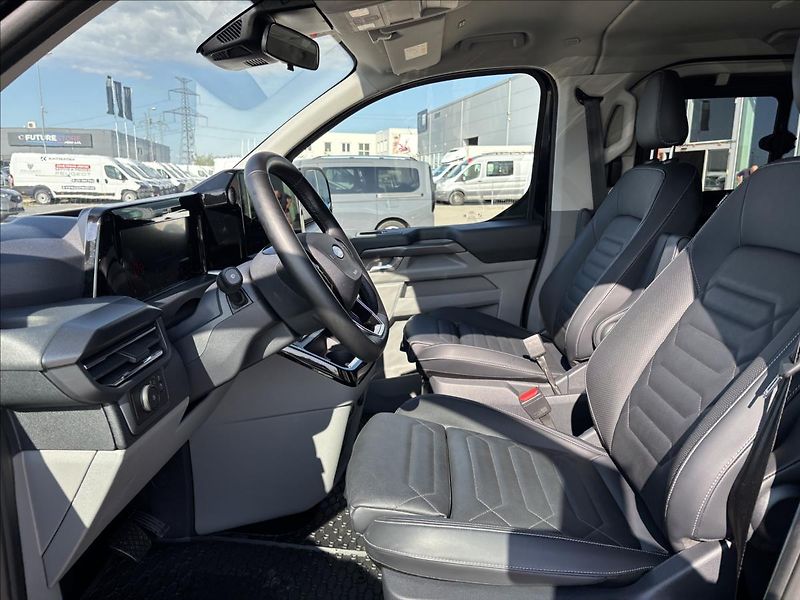 Ford Tourneo Custom 2,0 125kW Titanium X AWD L1 - fotka 25 z 49