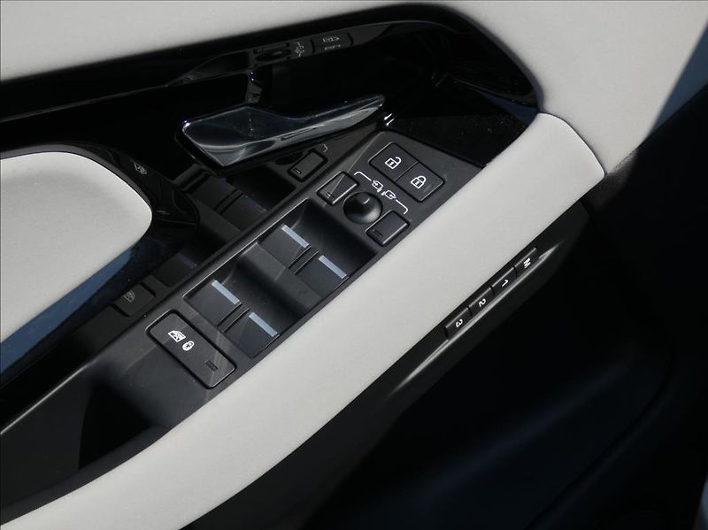 Land Rover Range Rover Evoque 2,0 D165 S,1maj,ČR,5let záruka - fotka 14 z 45