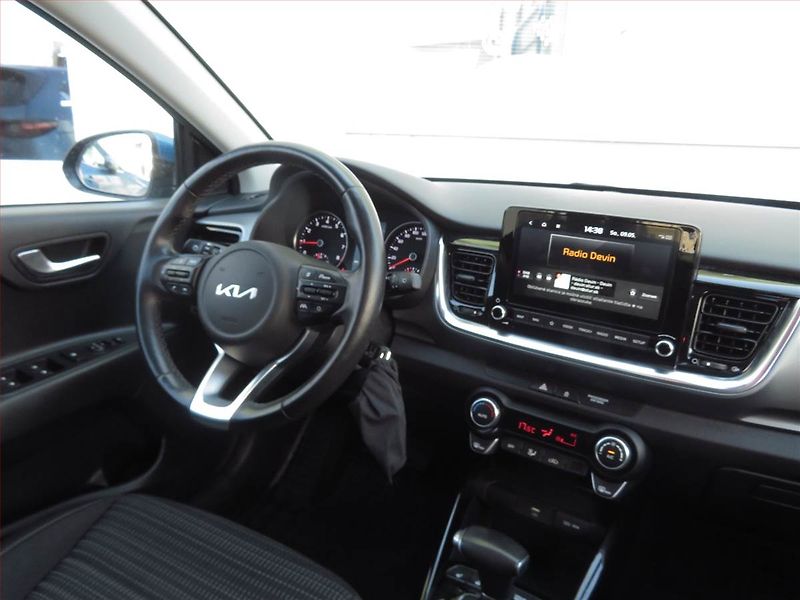 Kia Stonic (2023) 1.0 T-GDI, Automat, Serv.kniha - fotka 7 z 19