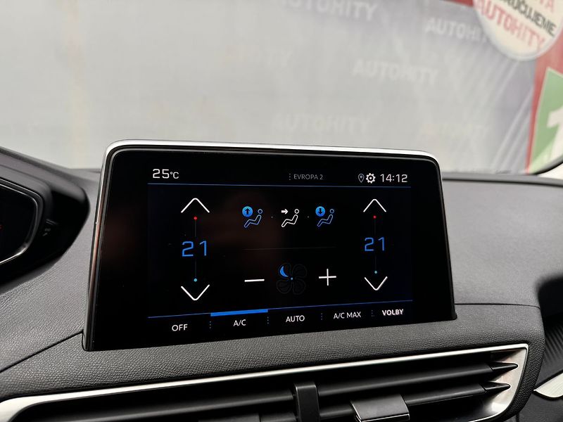 Peugeot 3008 1.5 BlueHDi Allure Aut., ČR - fotka 20 z 26
