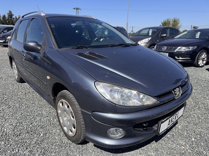 Peugeot 206 1.4i, 55 kW,sw,1.Majitel - fotografie inzerátu