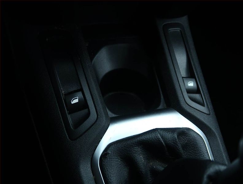 Citroën C-Elysée (2013) 1.2 VTi, jezdí výborně - fotka 14 z 14