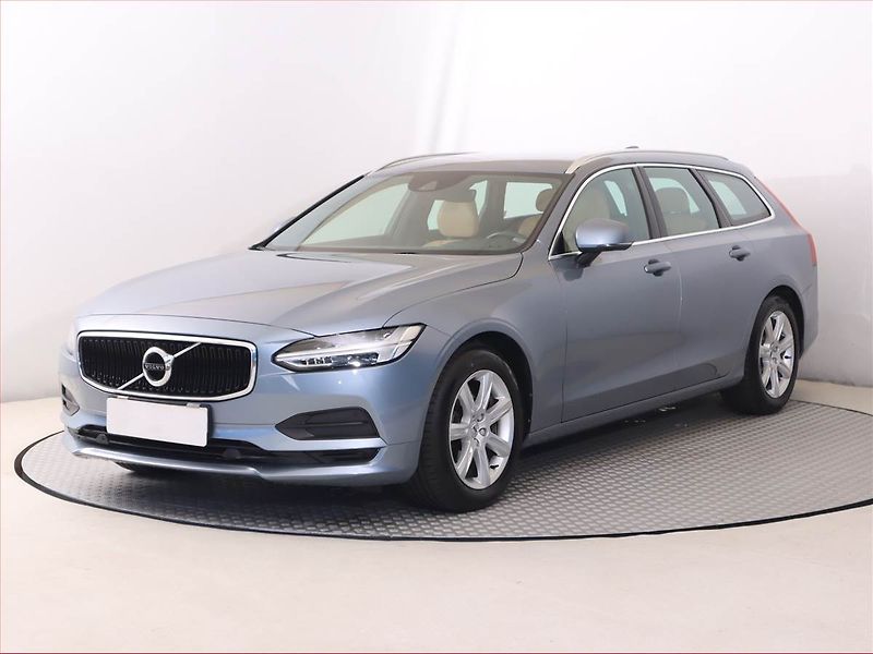 Volvo V90 (2017) D3, Automat, Kůže, Navi - fotka 2 z 20
