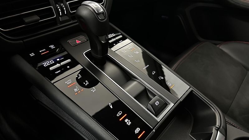 Porsche Macan GTS / TOP STAV / ZÁRUKA - fotka 36 z 48