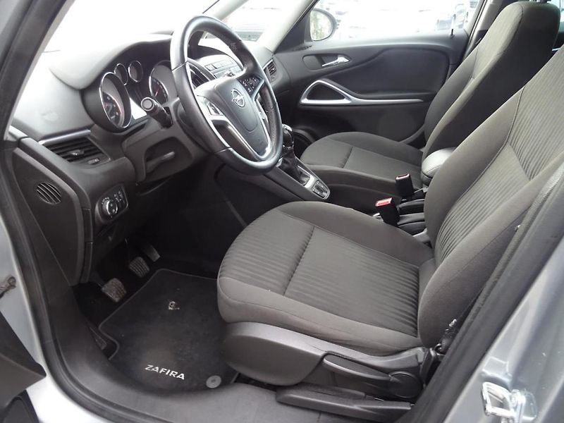 Opel Zafira 1,6 CNG Tourer Edition - fotka 14 z 31