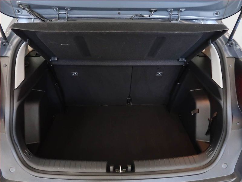 Hyundai Bayon (2021) Comfort 1.2 i, Serv.kniha - fotka 12 z 13