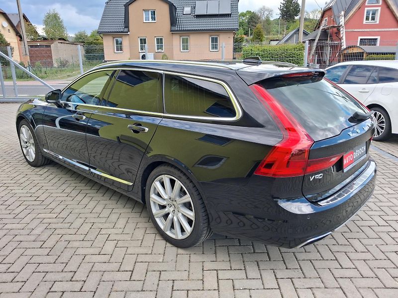 Volvo V90 (2017) 2,0 D5 173kw SERVISKA TOP STAV - fotka 5 z 51