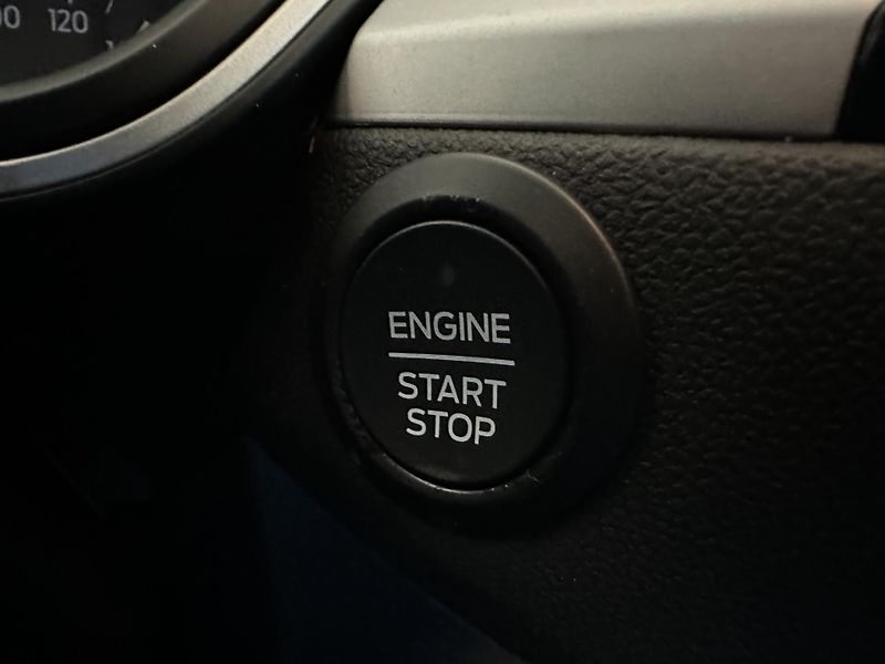 Ford Kuga Business 1.5 EB 120k man.  - fotka 21 z 24