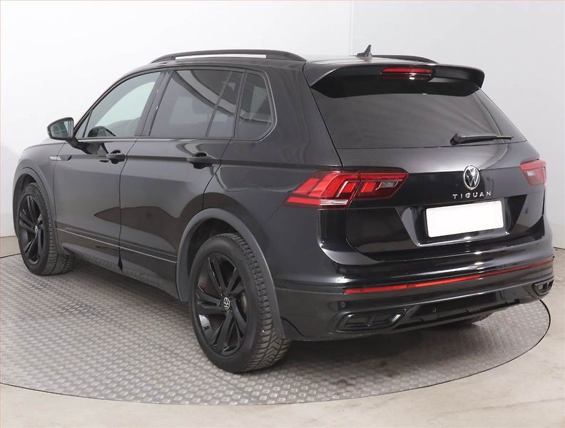 Volkswagen Tiguan (2023) R-Line 2.0 TDI - fotka 4 z 17