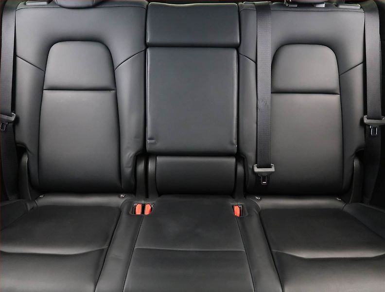 Tesla Model Y (2023) Long Range AWD 79kWh, SoH 96% - fotka 10 z 32