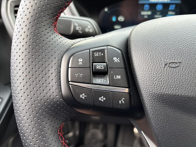 Ford Kuga 2,5 PHEV  ST-Line X  AUT DPH - fotka 27 z 46