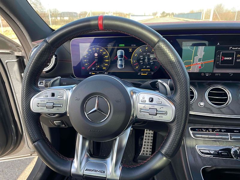 Mercedes-Benz Třídy E - fotka 10 z 12